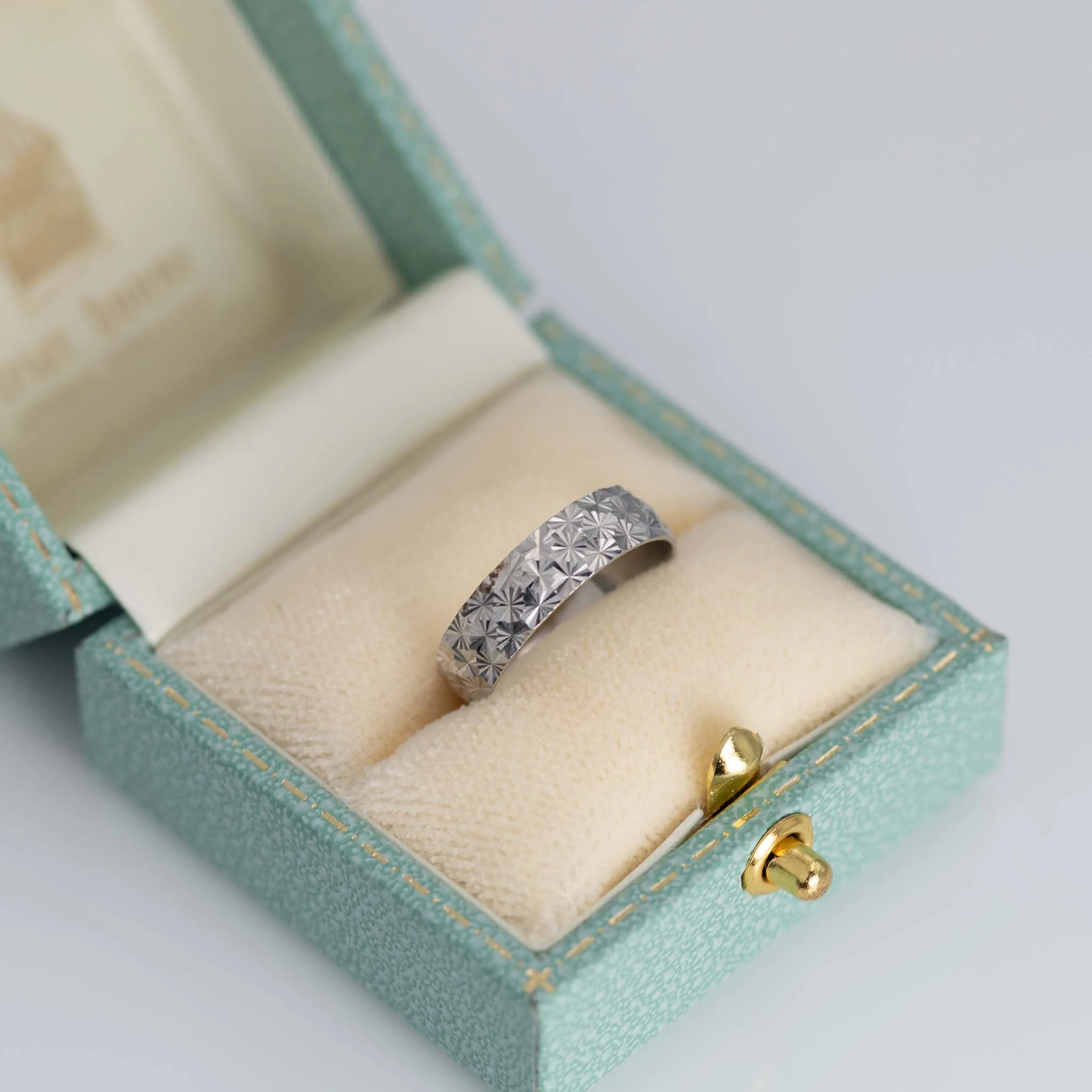 Contemporary Platinum Wedding Band Hallmarked London 1976