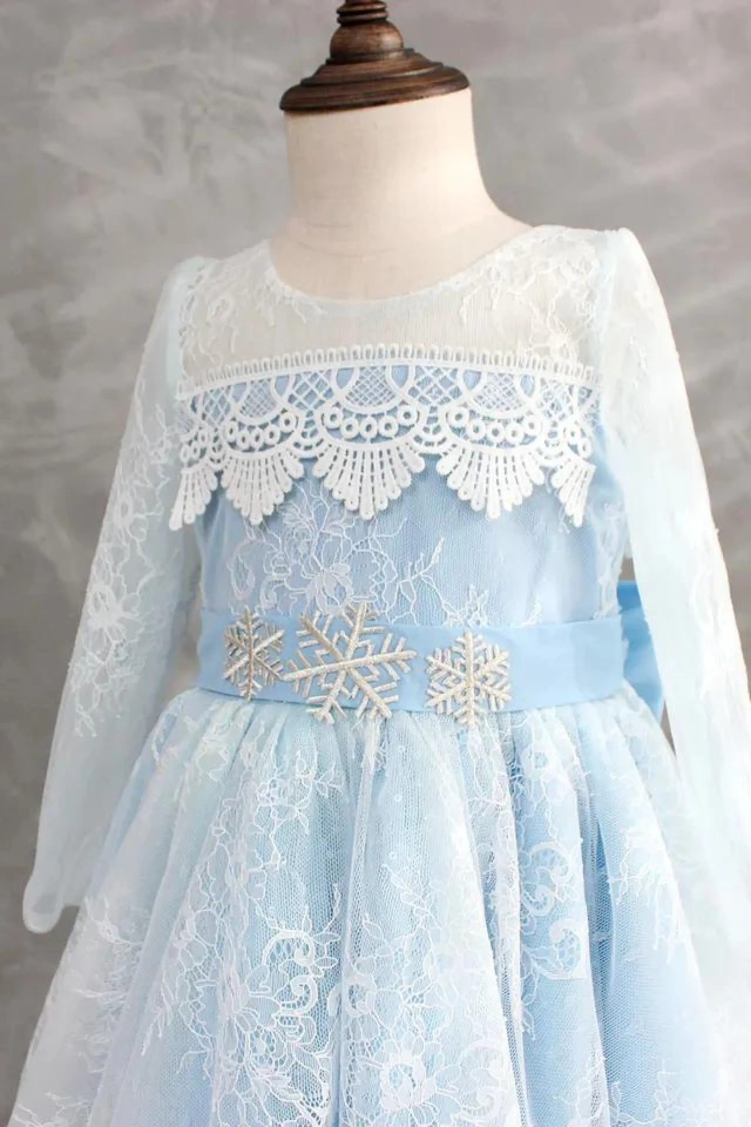Elsa Long Sleeves Lace Dress (Blue/ Pink/ White)
