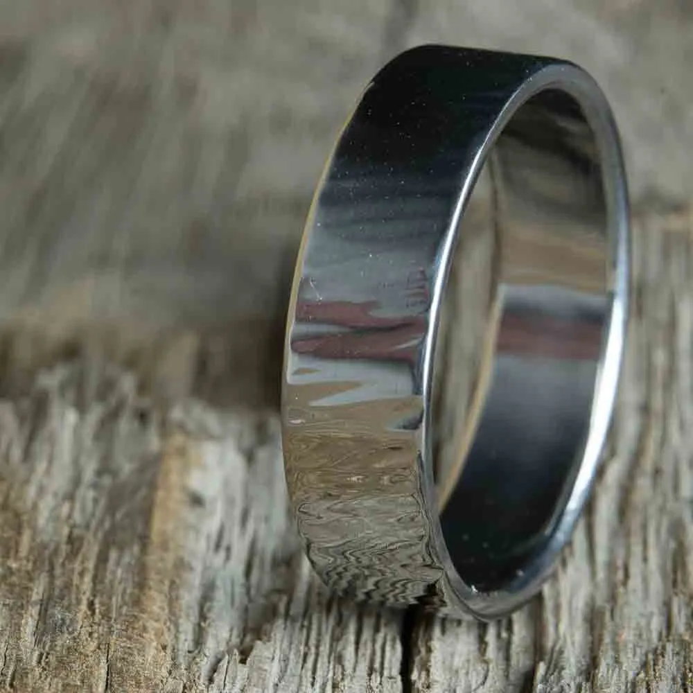 Hammer texture Mens titanium wedding band