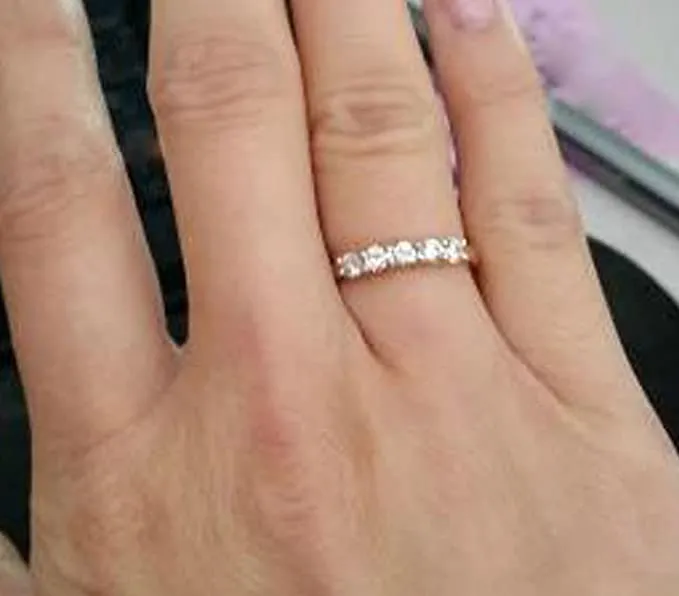 JewelMore 1/2 Carat TW Five Stone Diamond Wedding Band in 14K Yellow Gold (H-I-J/ I2-I3)