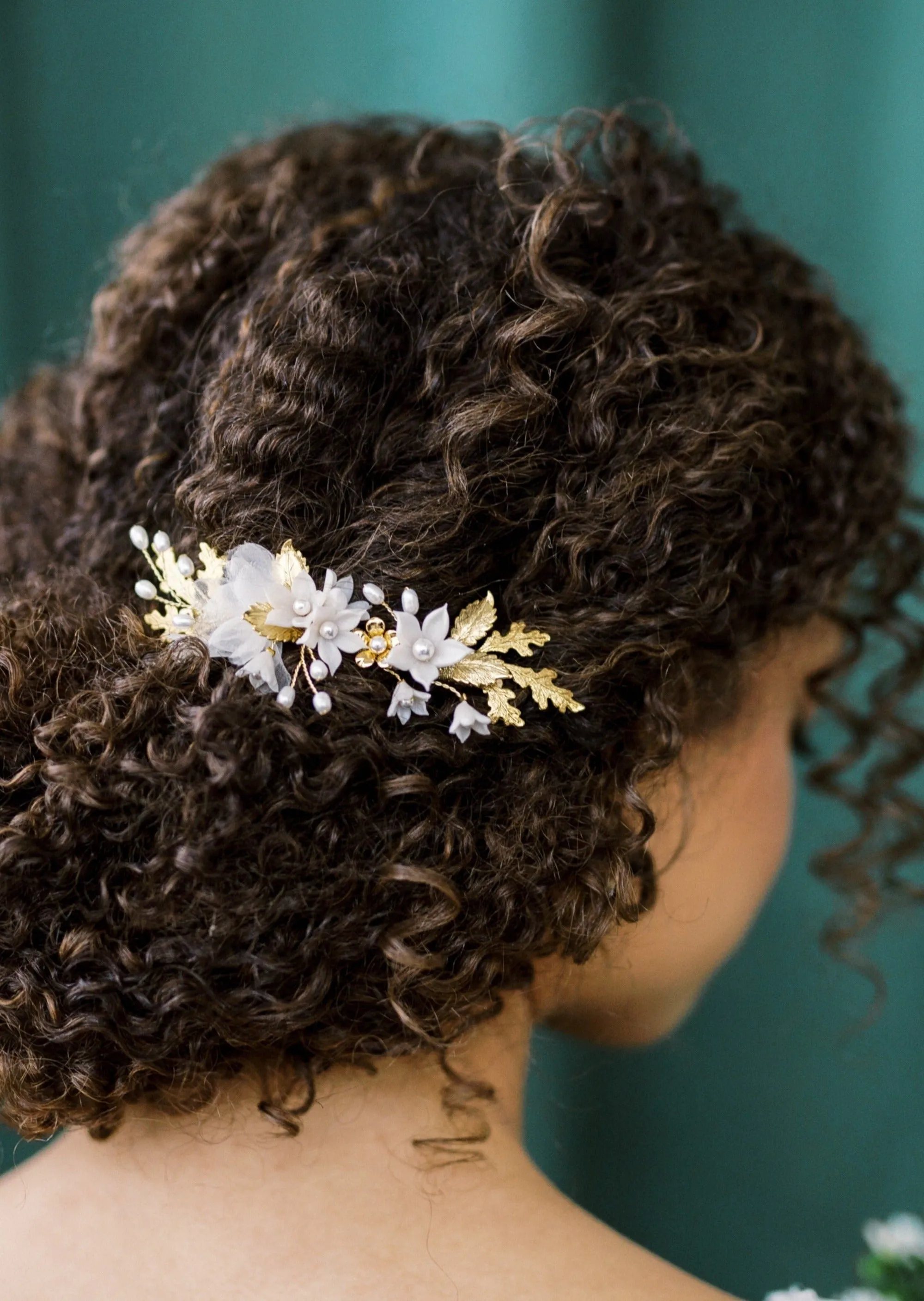 MONROE Clay Flower and Leaf Hair Clip